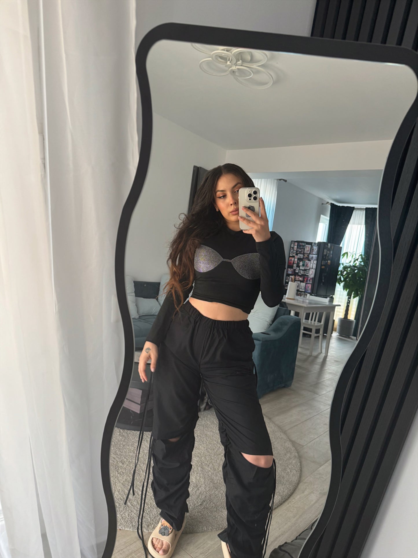 Top negru "Rhinestones Bra" - Crop top negru cu detalii din strasuri