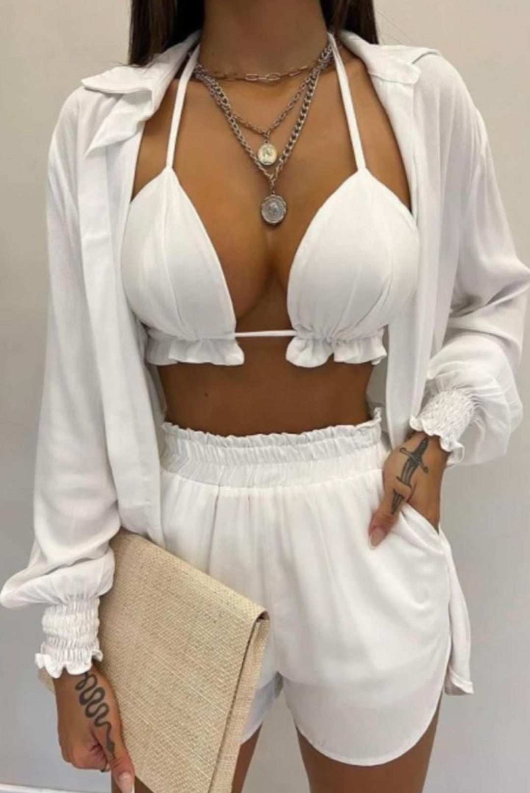 Set alb de vara 3 piese 'Summer Vibe' - Compleude vara alb din 3 piese camasa, top, pantaloni scurti