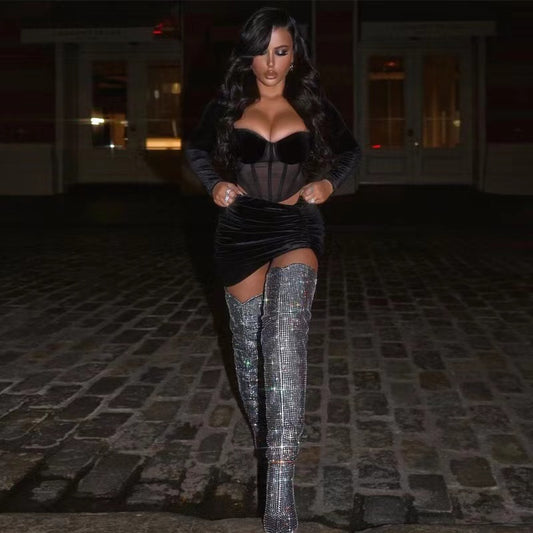 Compleu 'Rosalia' - Compleu dama catifea corset top cu maneca lunga si fusta mini