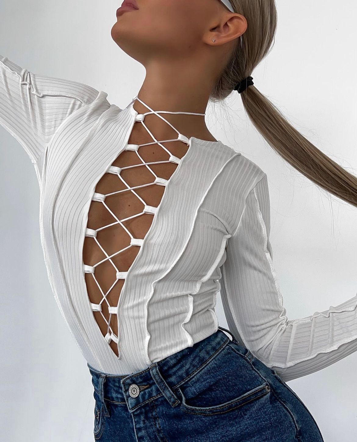 Body 'Juliet' Alb - Body dama cu maneca lunga decupat cu snururi alb