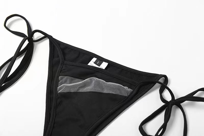 Costum de baie din doua piese "Black & Nude" cu detalii din plasa