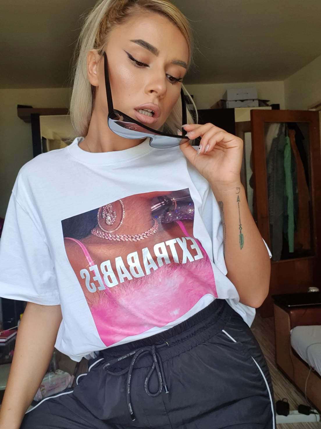 TRICOU EXTRABABES WHITE - Tricou alb EXTRABABES cu mesaj