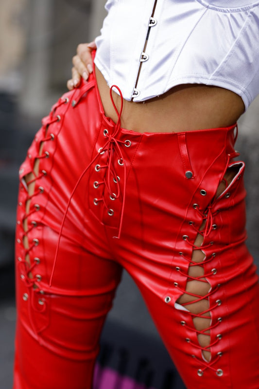 PANTALONI 'RED LACE' - Pantaloni piele rosie drepti cu taieturi si snururi