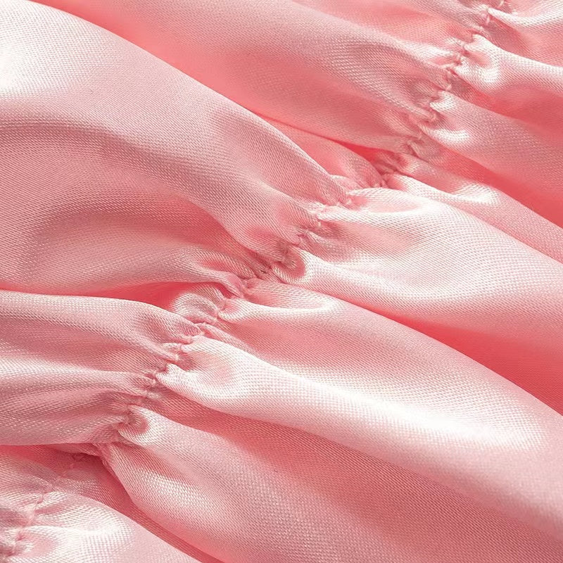 CORSET 'BEAUTY' PINK - Corset roz cu aspect satinat si maneci bufante