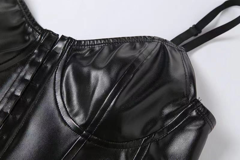 CORSET 'LEATHER QUEEN' - Corset top negru din piele cu inchidere in fata