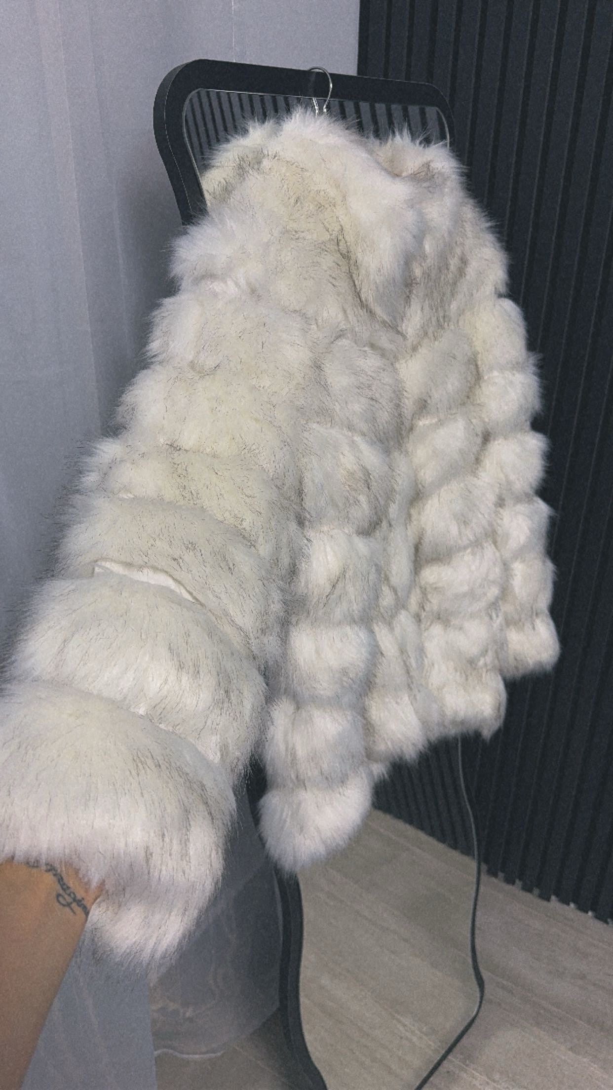 Blăniță “Ready for snow” - blăniță lunga alba din blana artificială