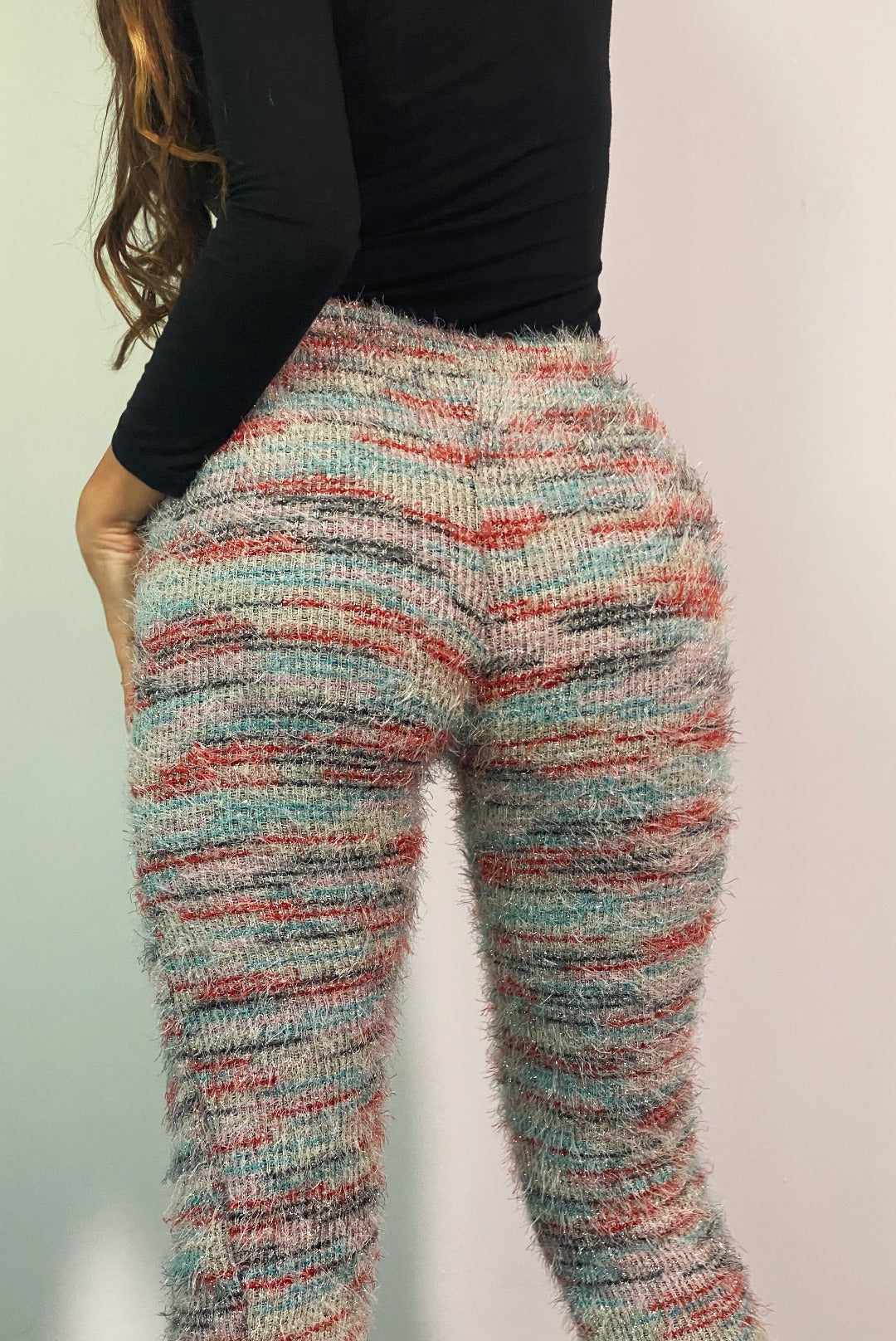 Pantaloni 'Fluffy Colorful' - Pantaloni dama evazati multicolori