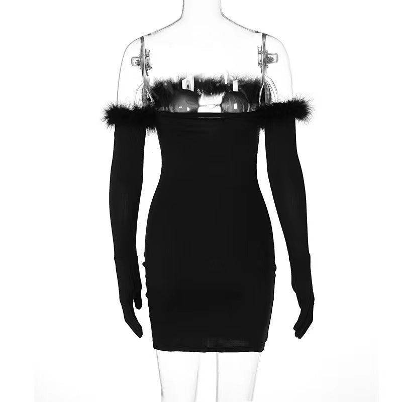 Rochie 'Little Black Dress' - Rochie neagra cu detalii din puf si manusi detasabile