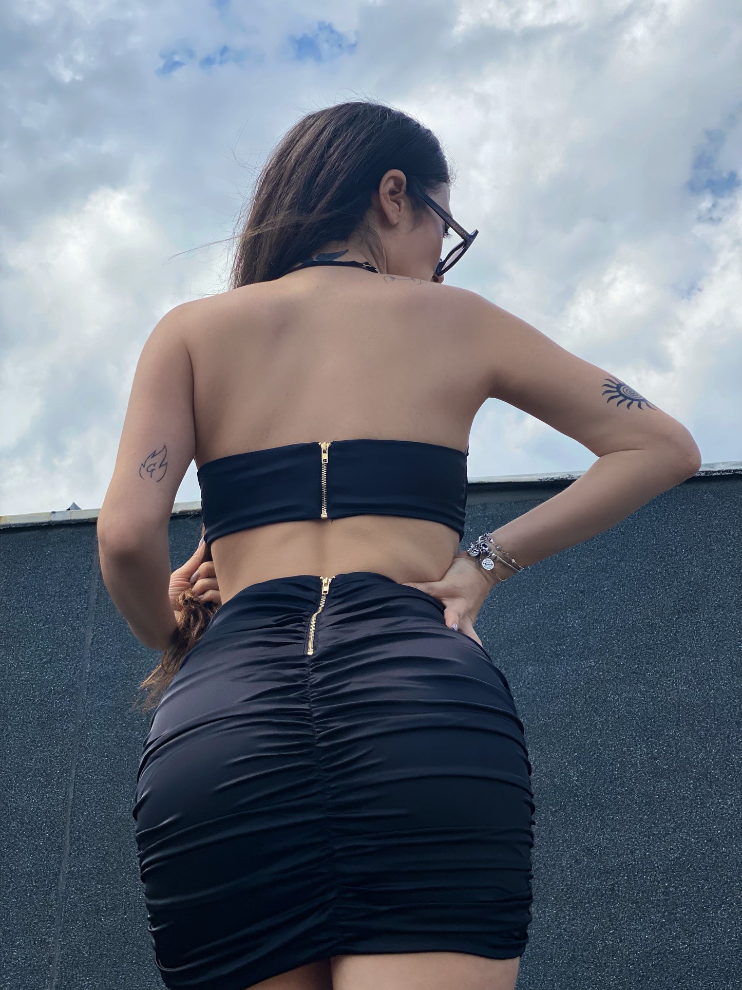 Rochie ‘Carmencita’ - Rochie neagra, cu cupe si detalii cut out