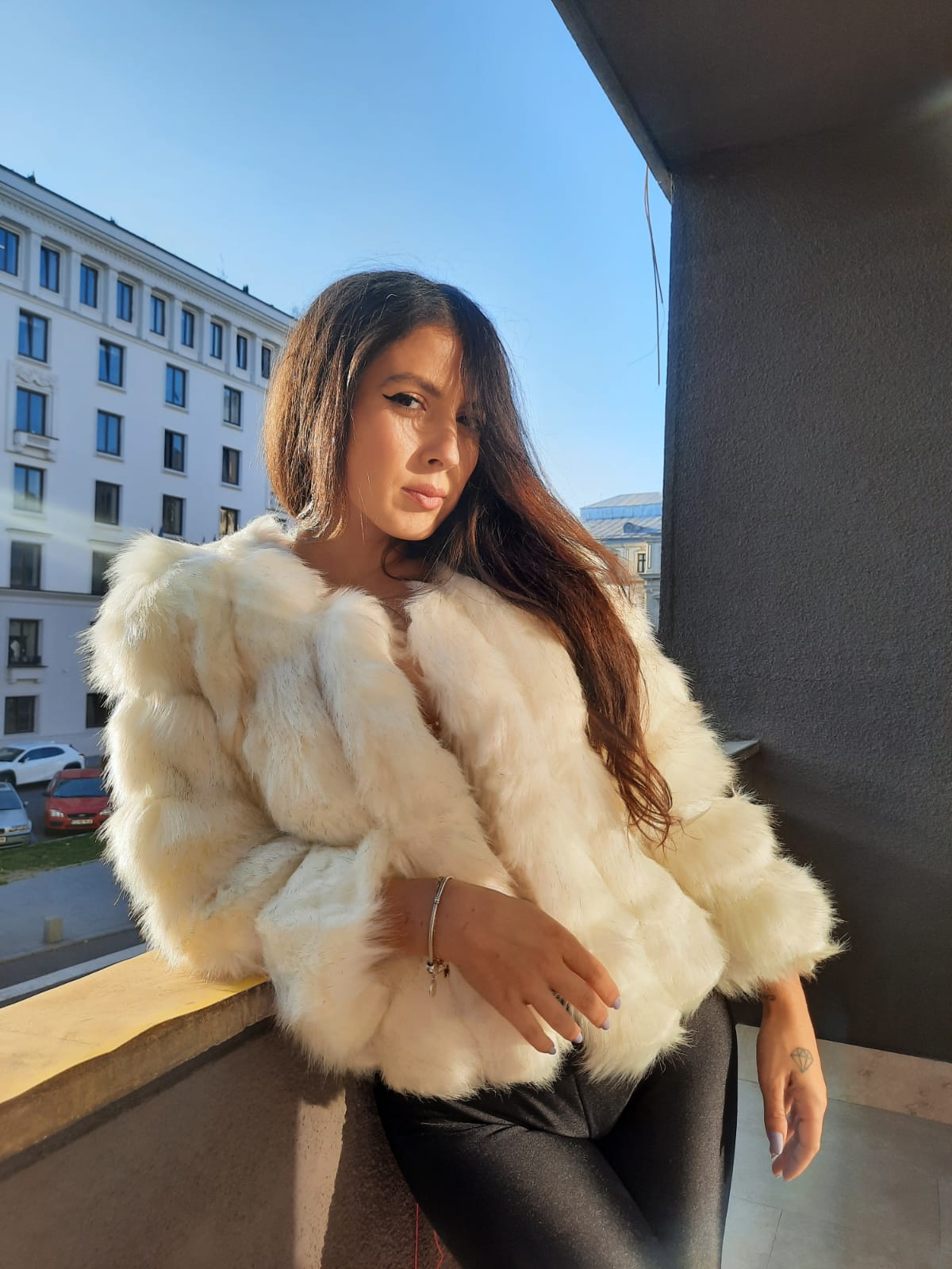 BLANITA ‘SNOW WHITE’ - Jacheta dama din blana artificiala alba