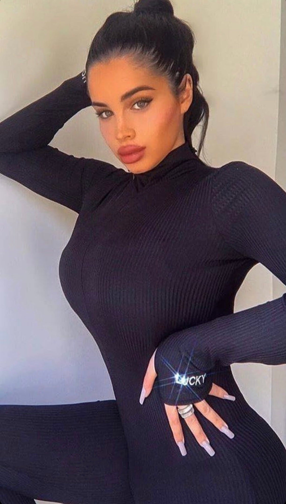 SALOPETA 'SPY' -Salopeta de dama, modelatoare , maneca tip manusa, mulata pe corp,neagra