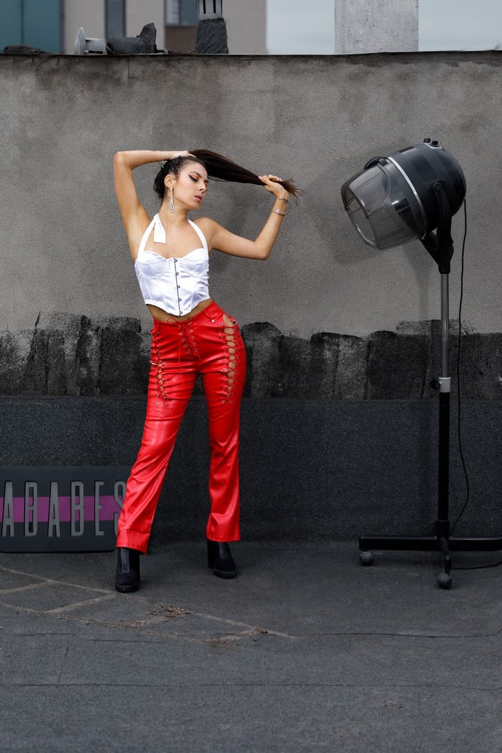PANTALONI 'RED LACE' - Pantaloni piele rosie drepti cu taieturi si snururi