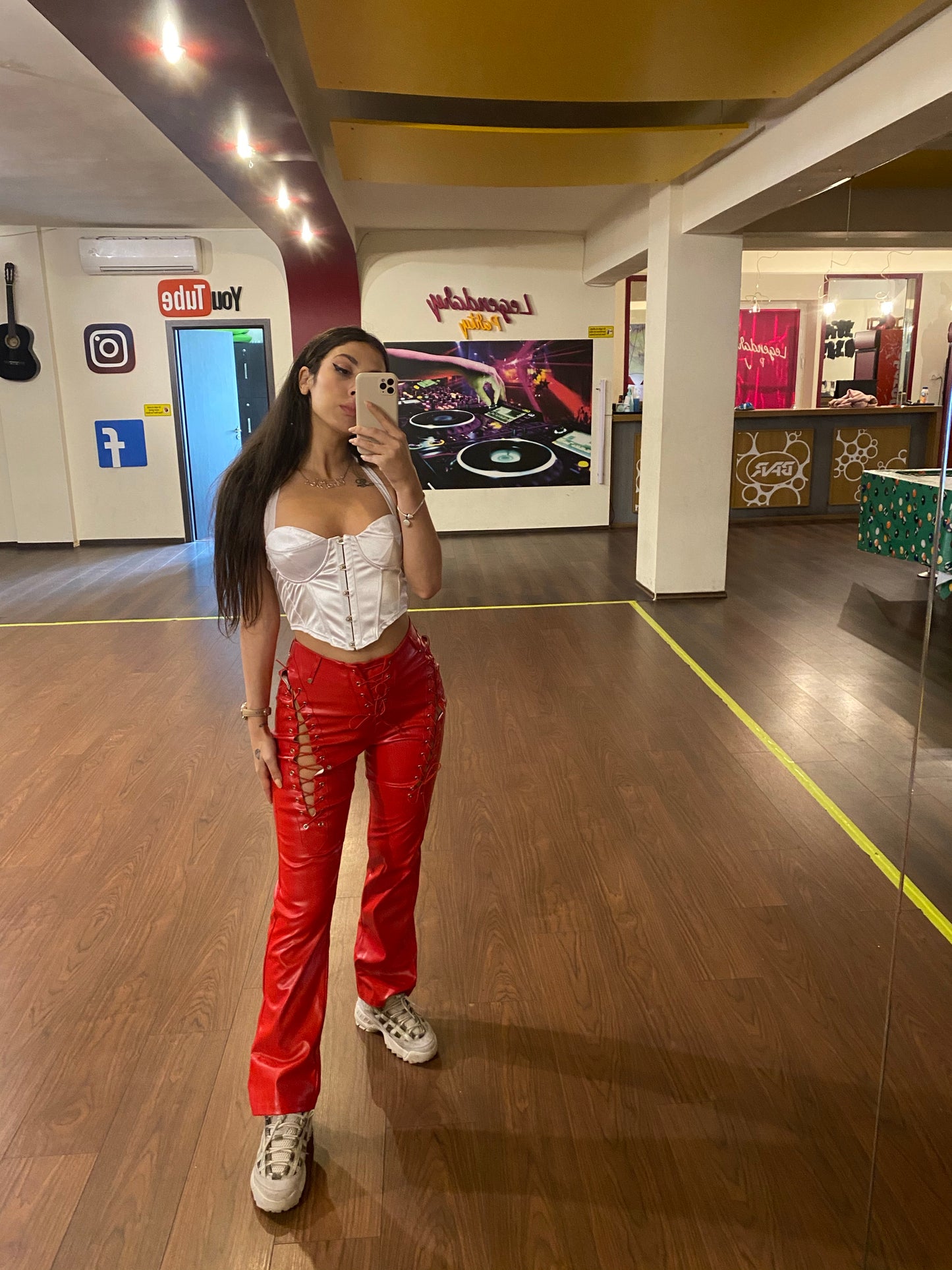 PANTALONI 'RED LACE' - Pantaloni piele rosie drepti cu taieturi si snururi